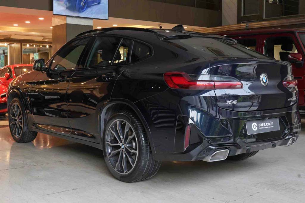 BMW X4 XDRIVE30d M SPORT X SILVER SHADOW EDITION
