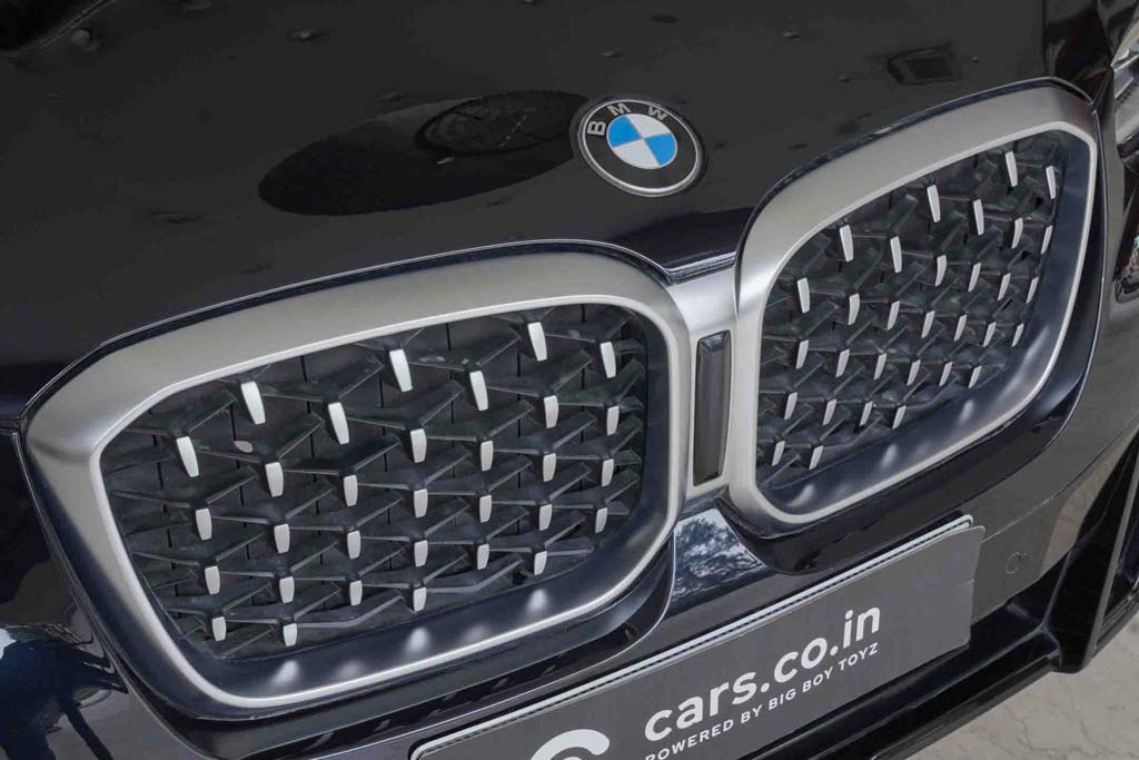 BMW X4 XDRIVE30d M SPORT X SILVER SHADOW EDITION