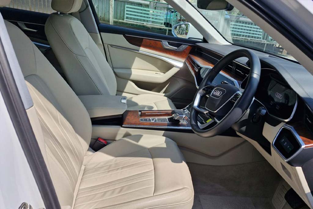 AUDI A6 45 TFSI Technology 