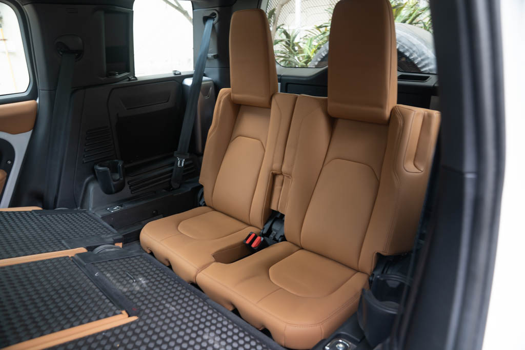 Land Rover Defender 110 P300 HSE