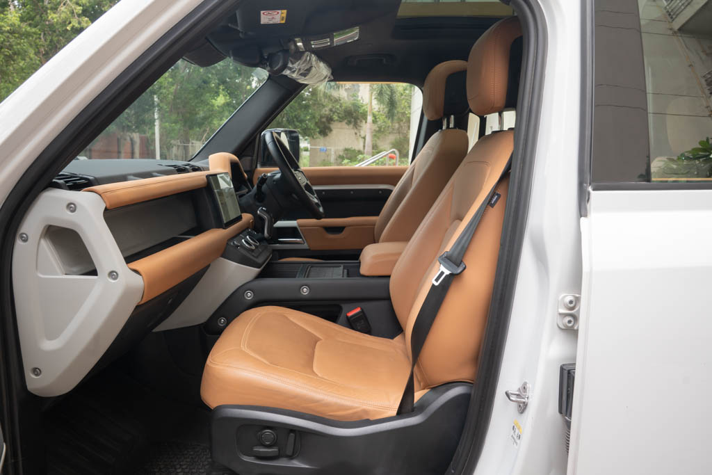 Land Rover Defender 110 P300 HSE