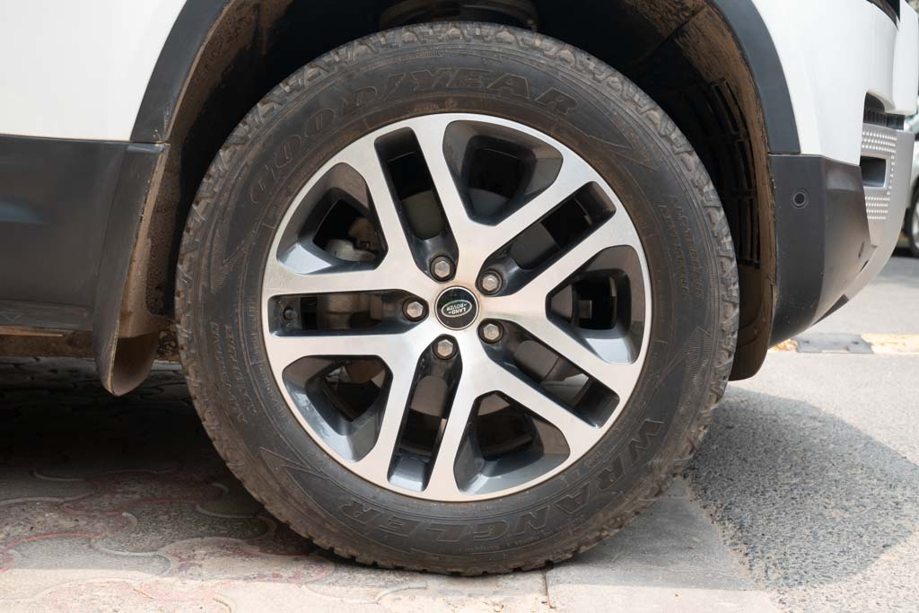 Land Rover Defender 110 P300 HSE