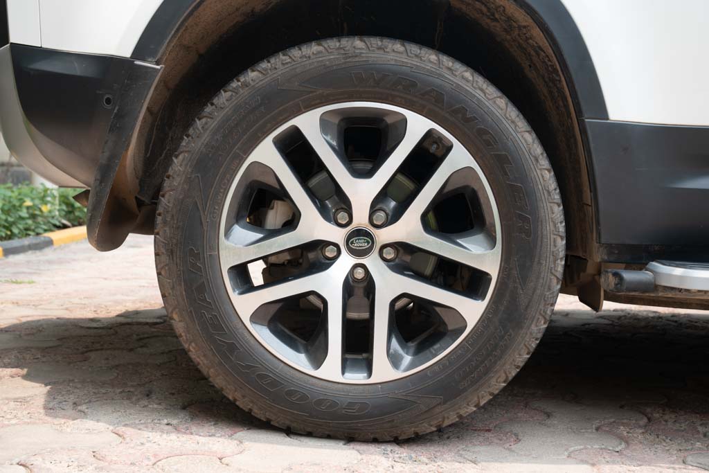 Land Rover Defender 110 P300 HSE