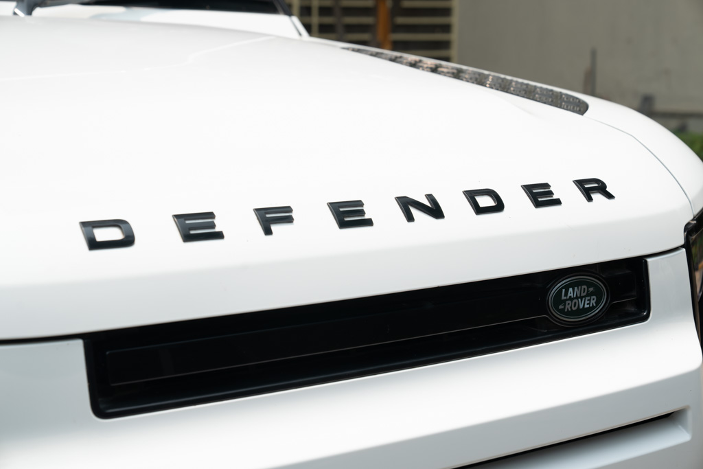 Land Rover Defender 110 P300 HSE