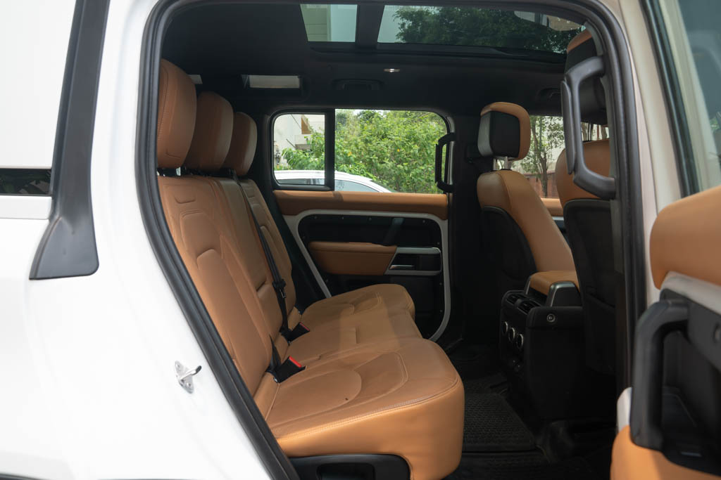 Land Rover Defender 110 P300 HSE