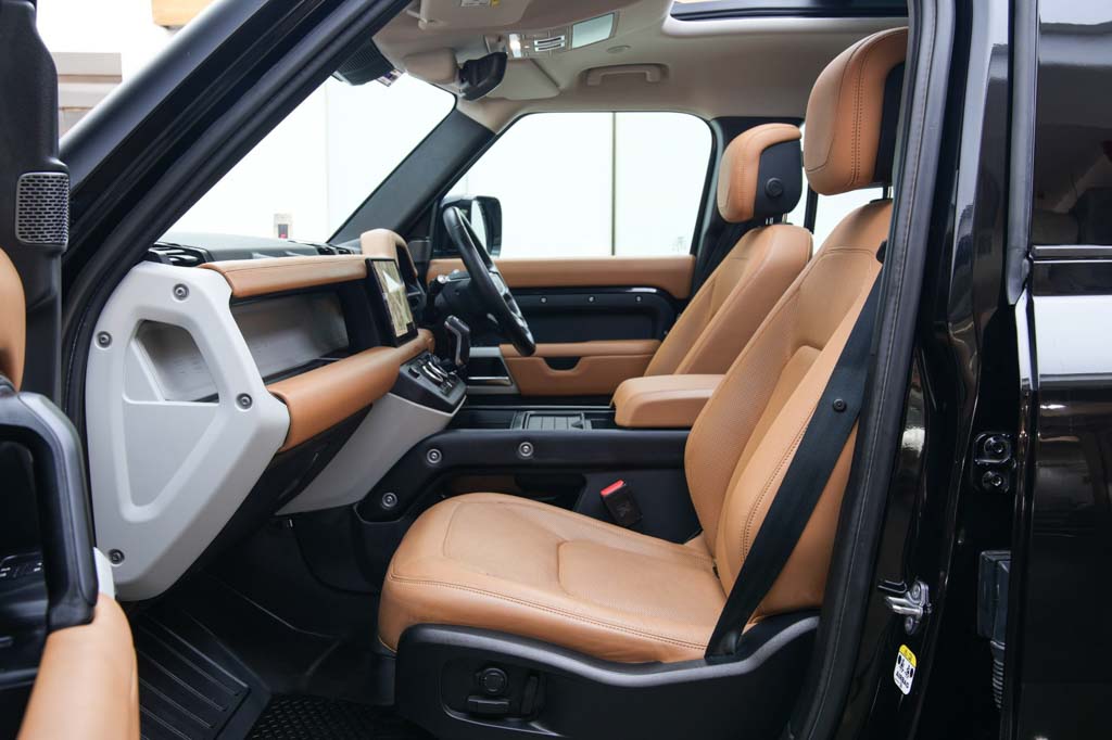 Land Rover Defender P400 HSE