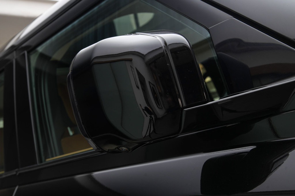 Land Rover Defender P400 HSE