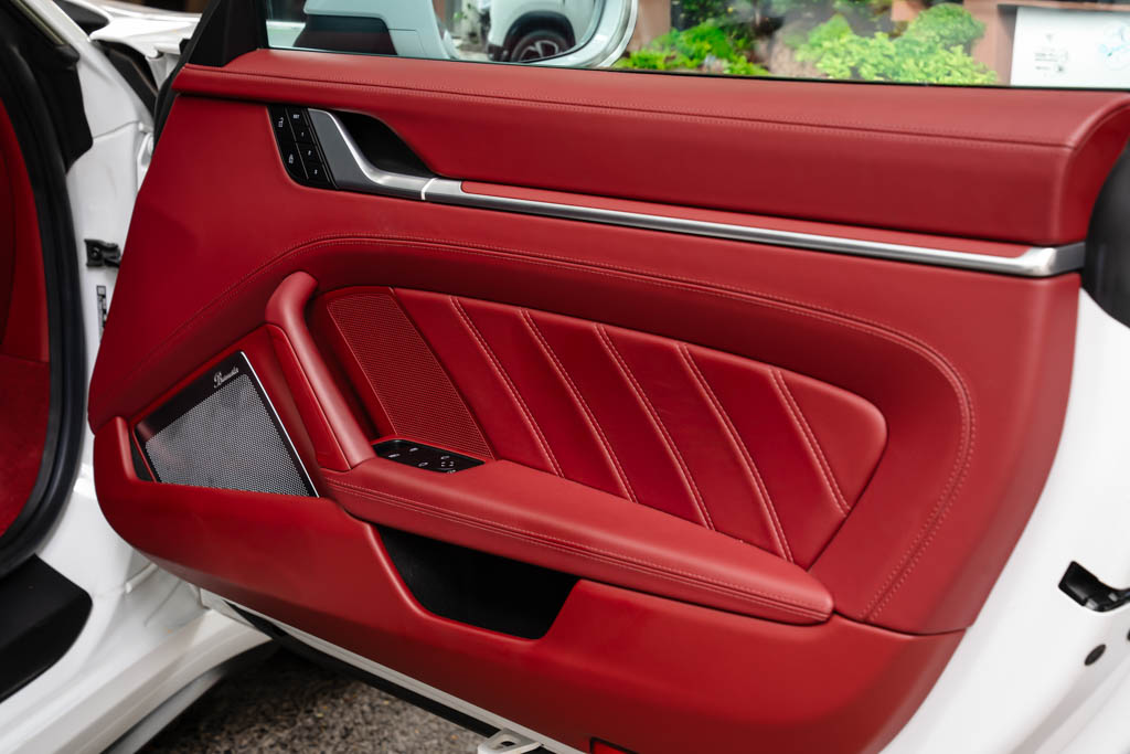 Porsche 992 911 Turbo S