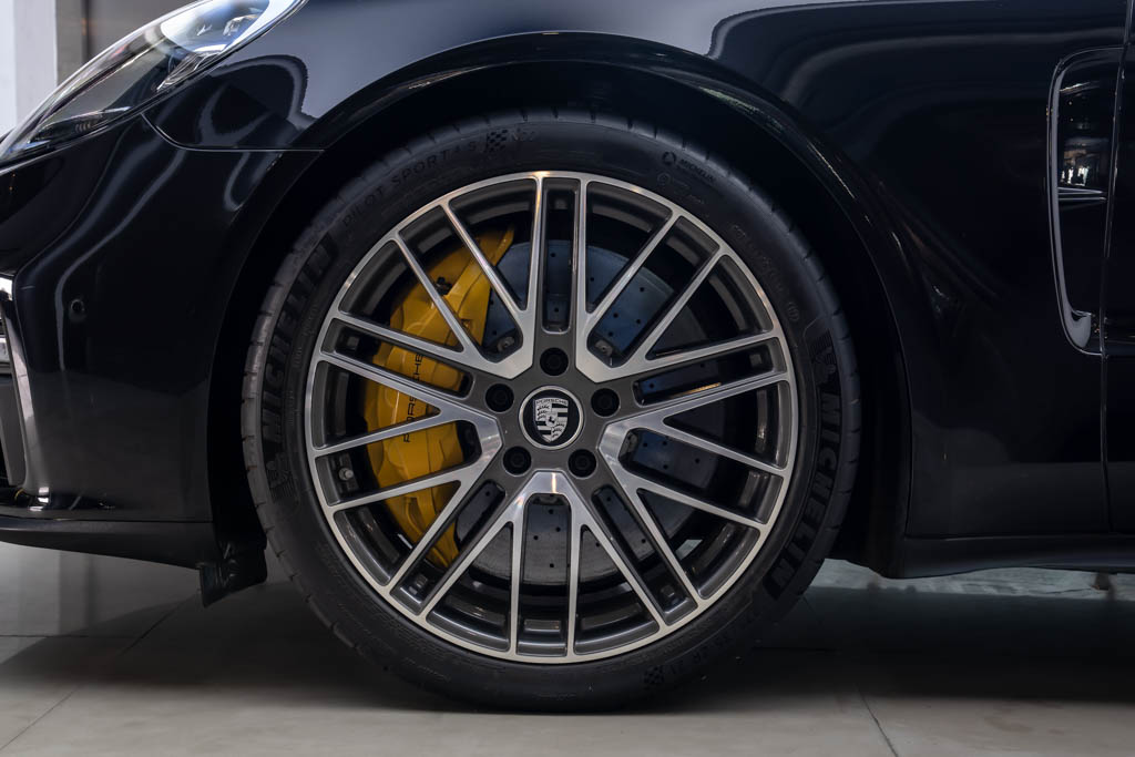 Porsche Panamera Turbo S