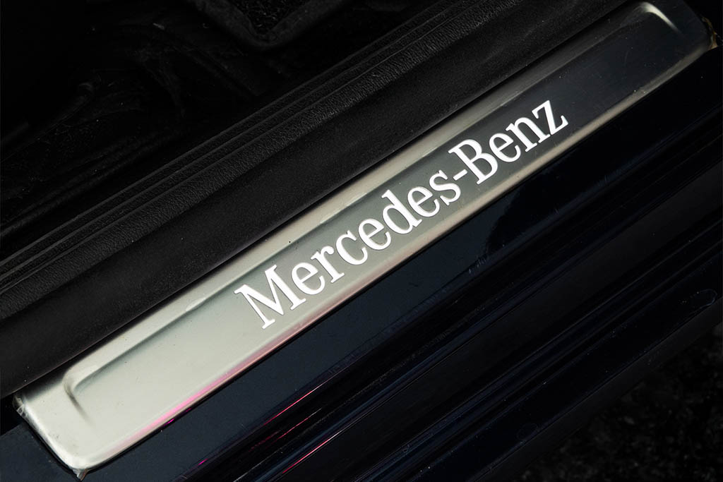 MERCEDES BENZ C200
