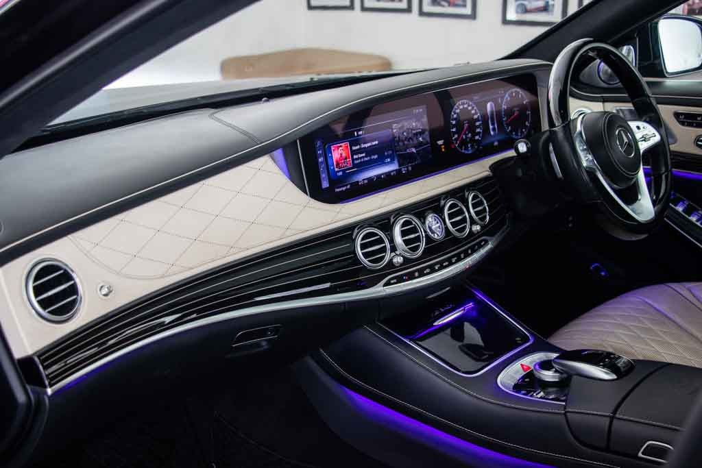 Mercedes Maybach S560