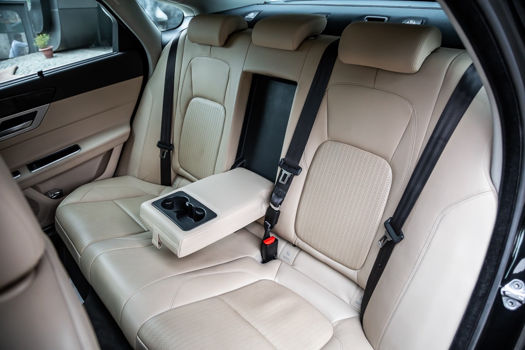 2016 Used Jaguar XF Prestige
