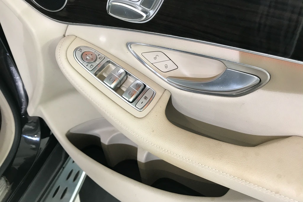 MERCEDES BENZ GLC 220D