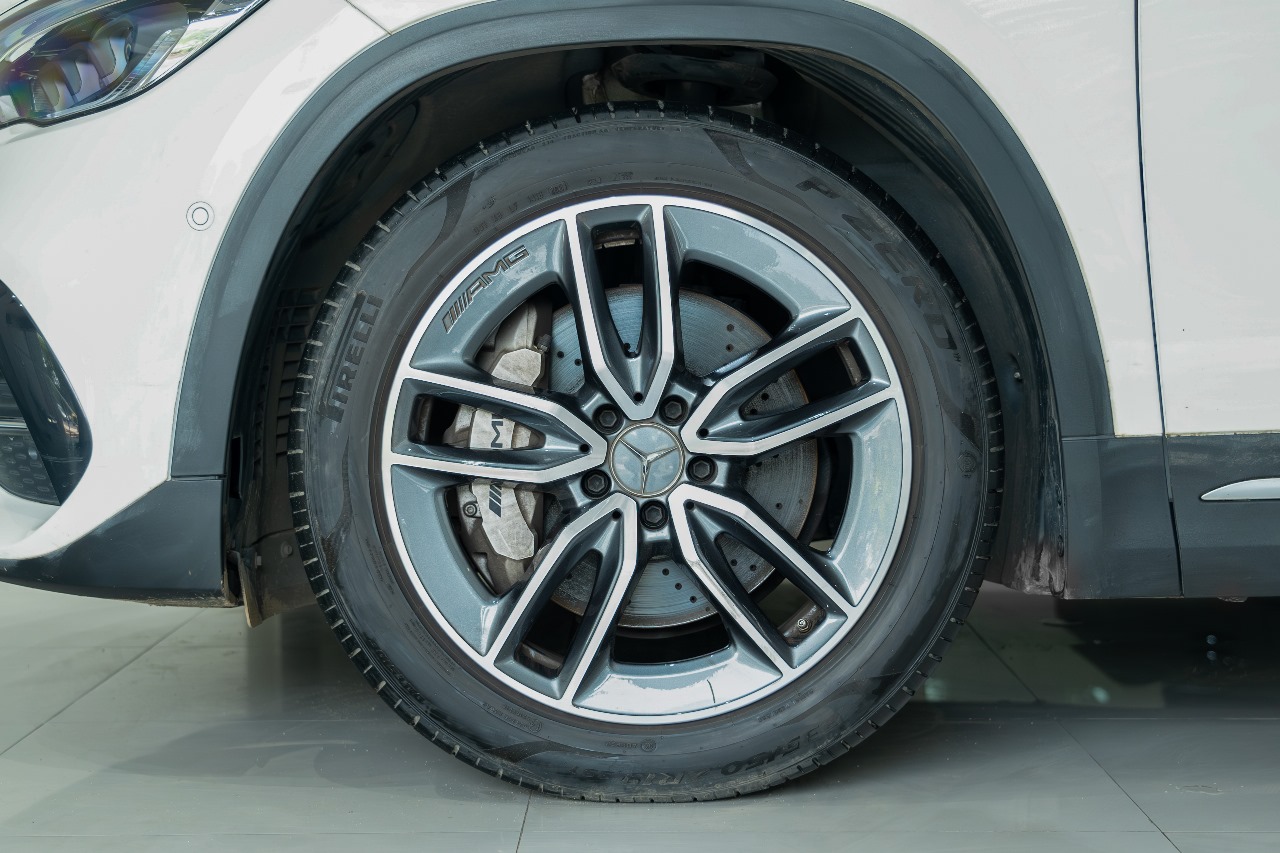 Mercedes AMG GLA 35 4matic