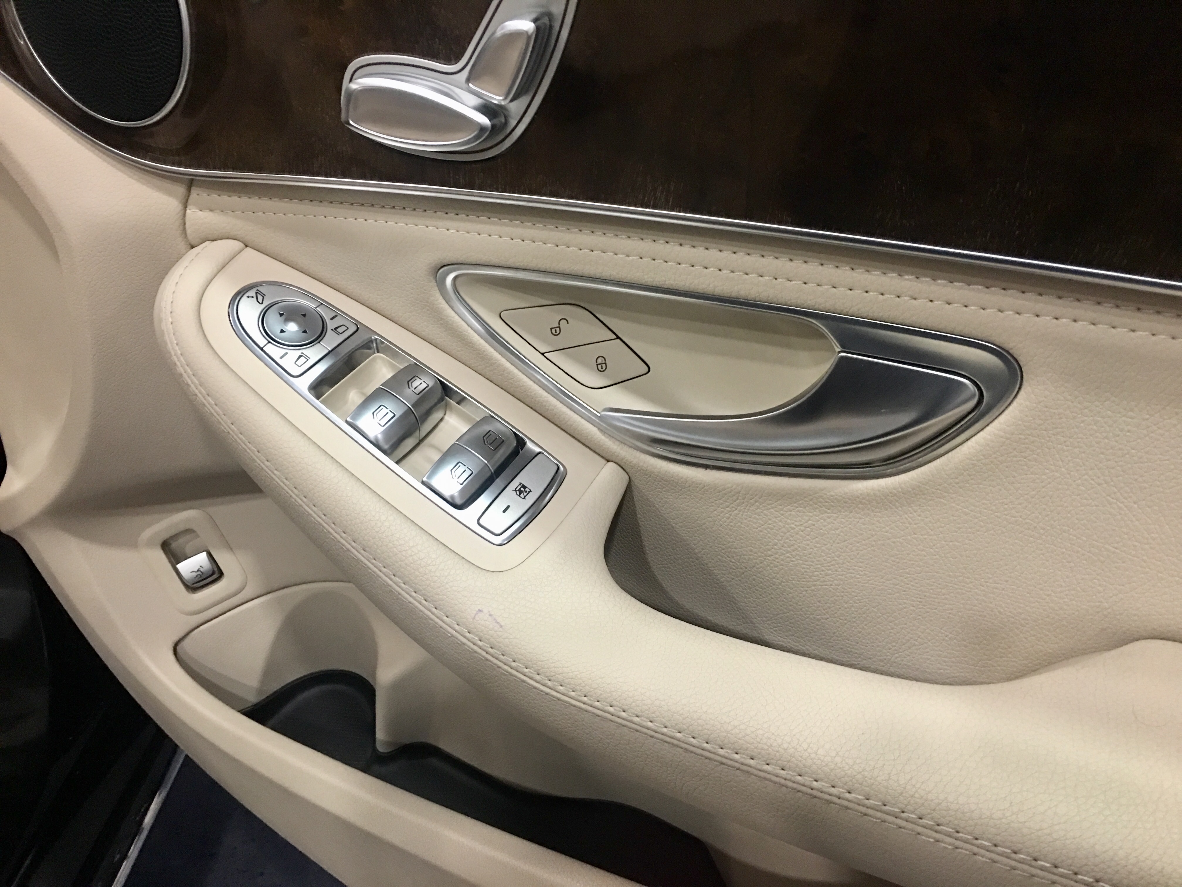 2015 Used Mercedes Benz C220d 'Aventgrade'