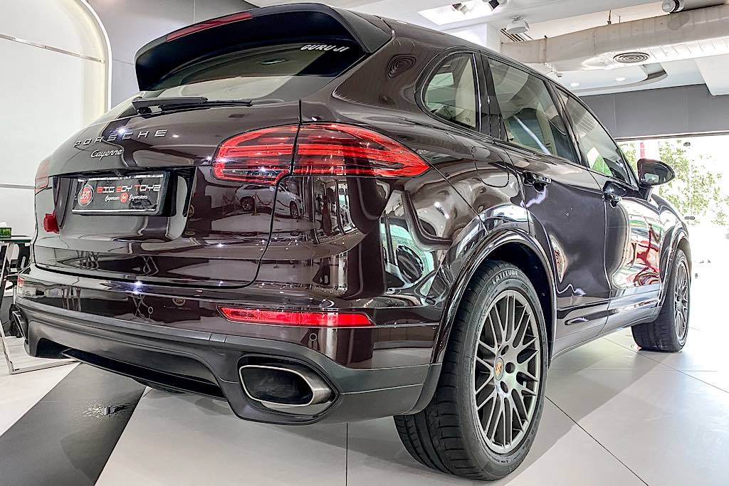 Porsche Cayenne Platinum Edition