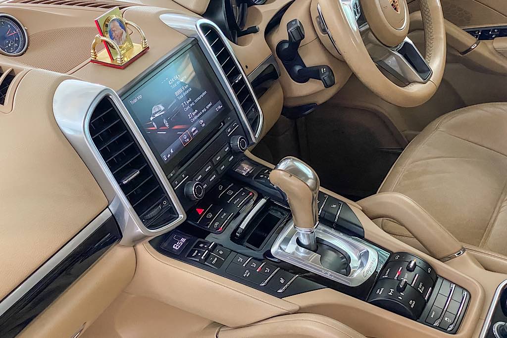 Porsche Cayenne Platinum Edition