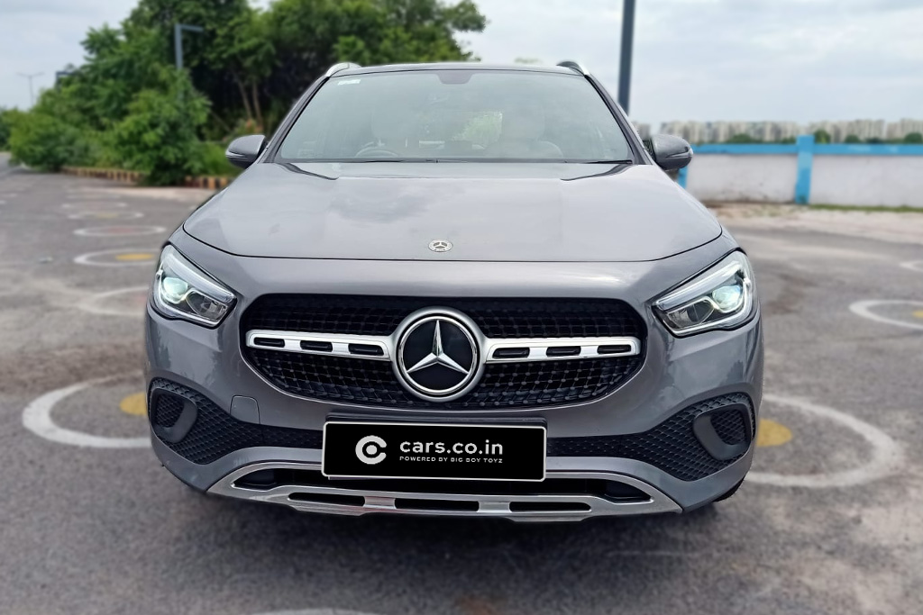 Mercedes Benz GLA 220d Progressive