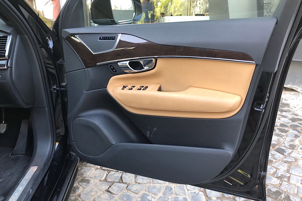 2016 Used Volvo XC90 Momentum