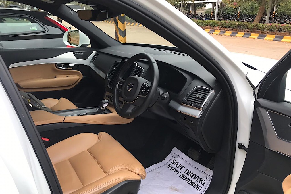 2017 Used Volvo XC90 Momentum