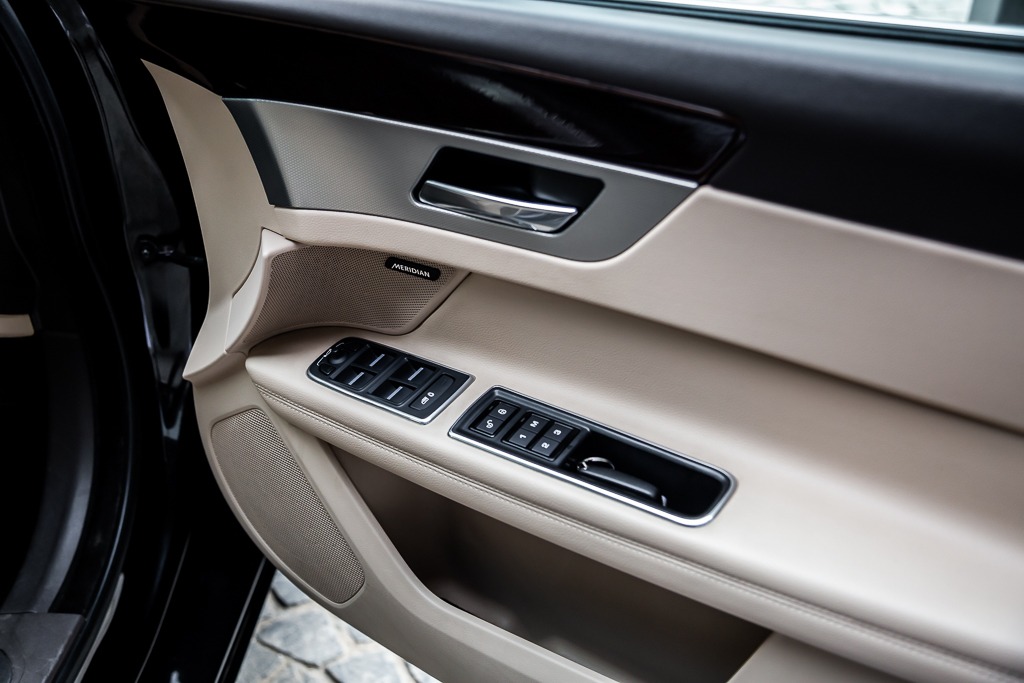 2016 Used Jaguar XF Prestige