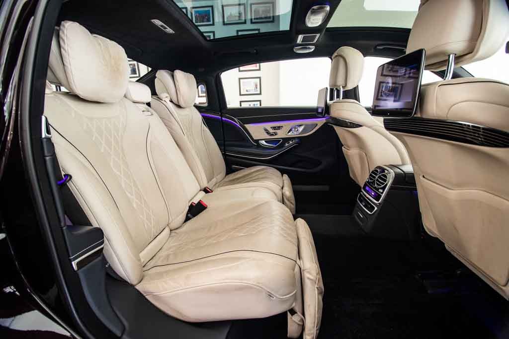 Mercedes Maybach S560