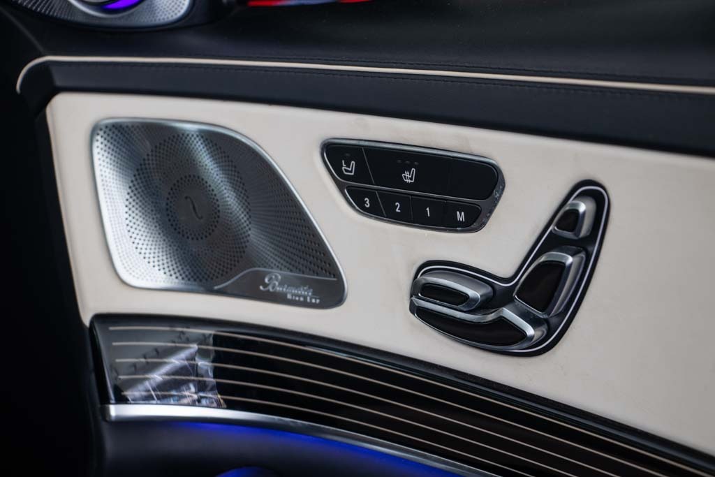 Mercedes Maybach S560