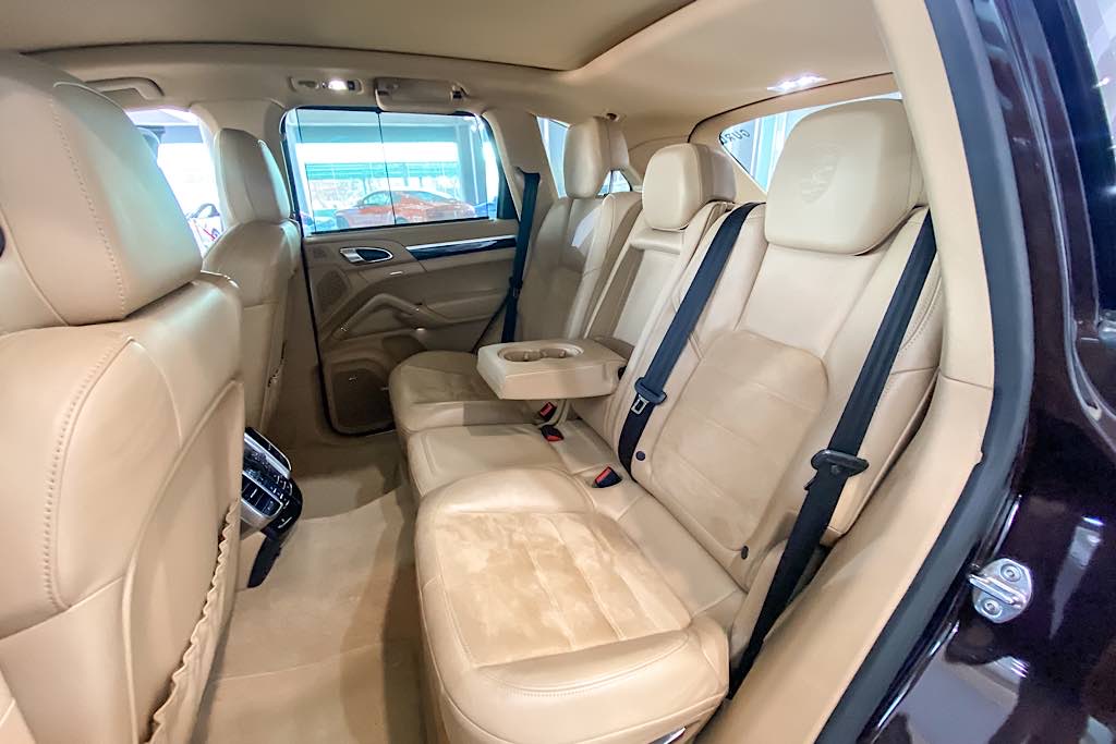 Porsche Cayenne Platinum Edition