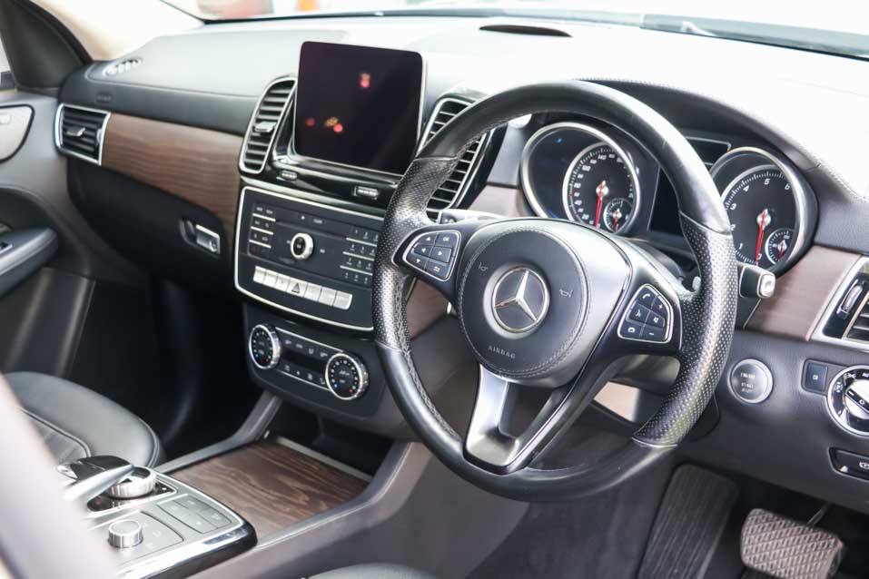 Mercedes Benz GLS 400