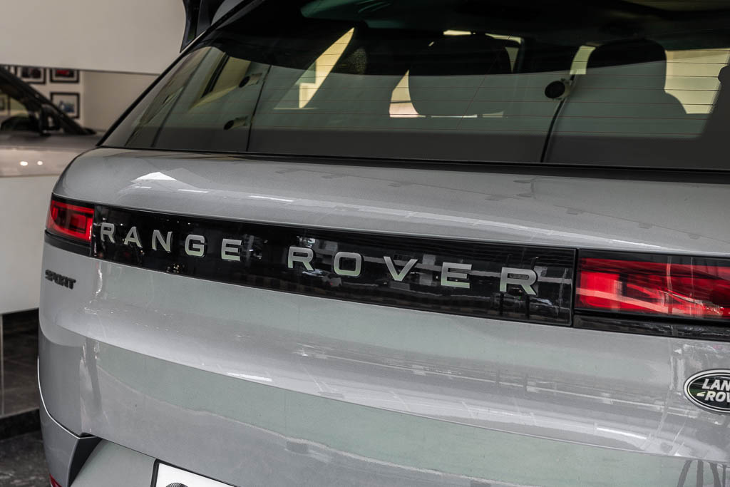 RANGE ROVER SPORT SE