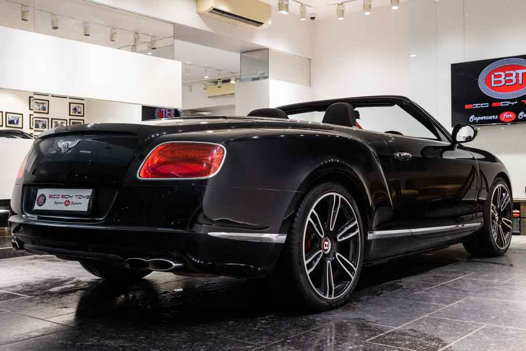 Bentley Continental GTC V8