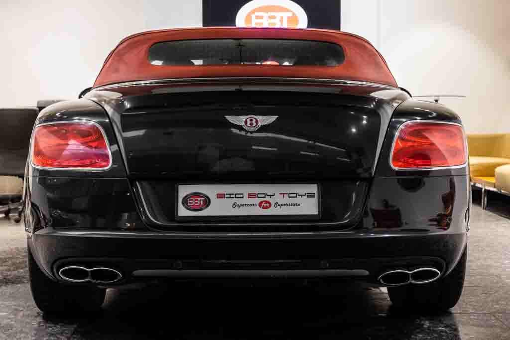 Bentley Continental GTC V8