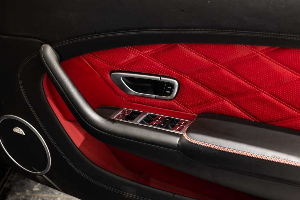Bentley Continental GTC V8