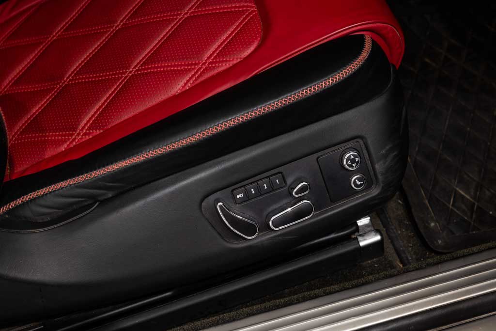 Bentley Continental GTC V8
