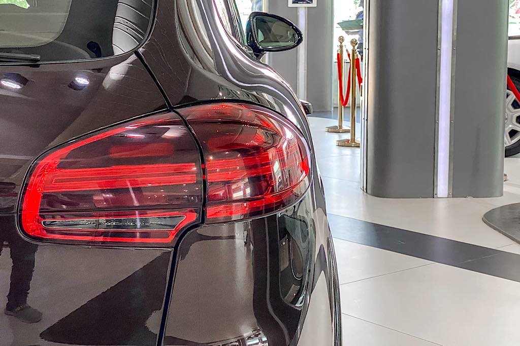 Porsche Cayenne Platinum Edition