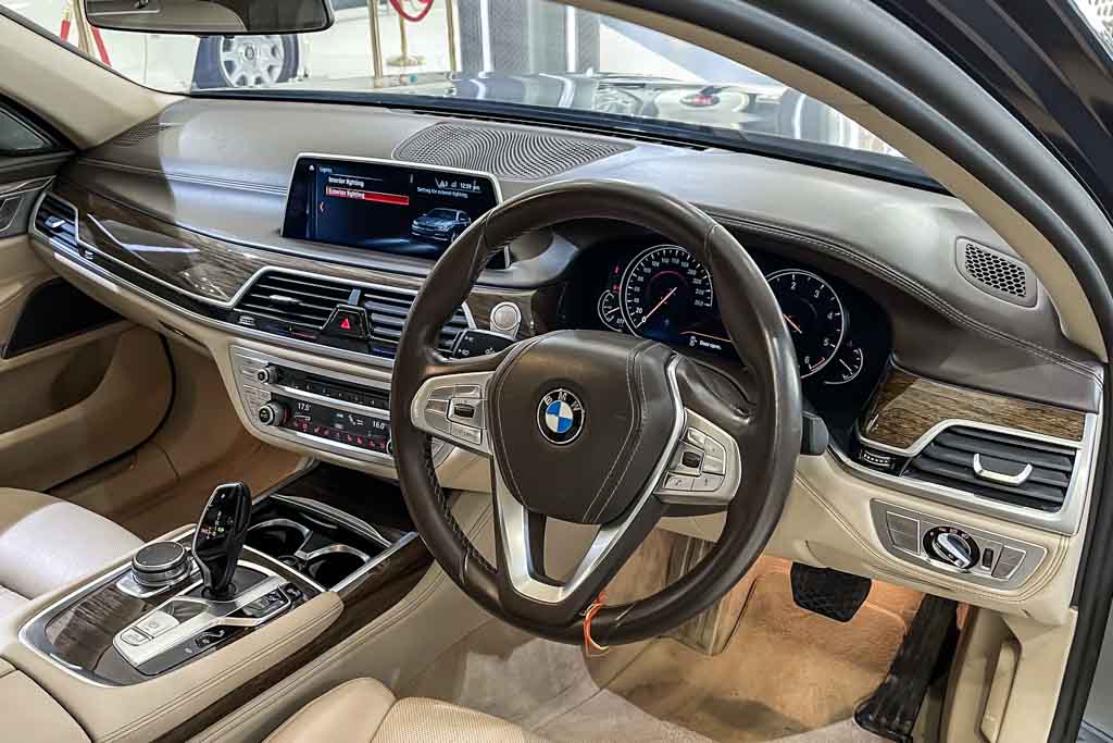 BMW 730Ld DPE Signature