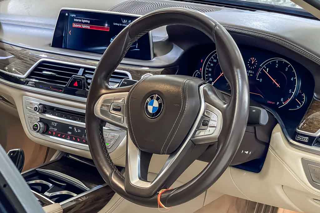 BMW 730Ld DPE Signature