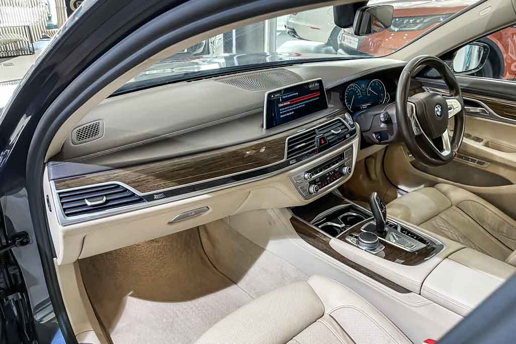 BMW 730Ld DPE Signature