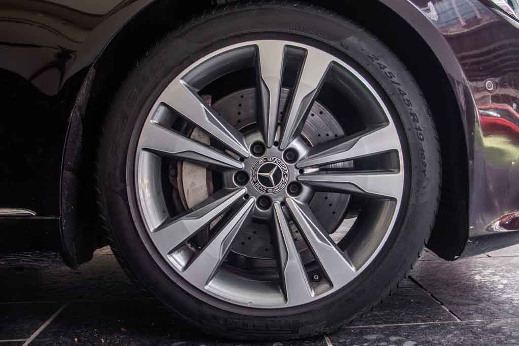 Mercedes Maybach S560