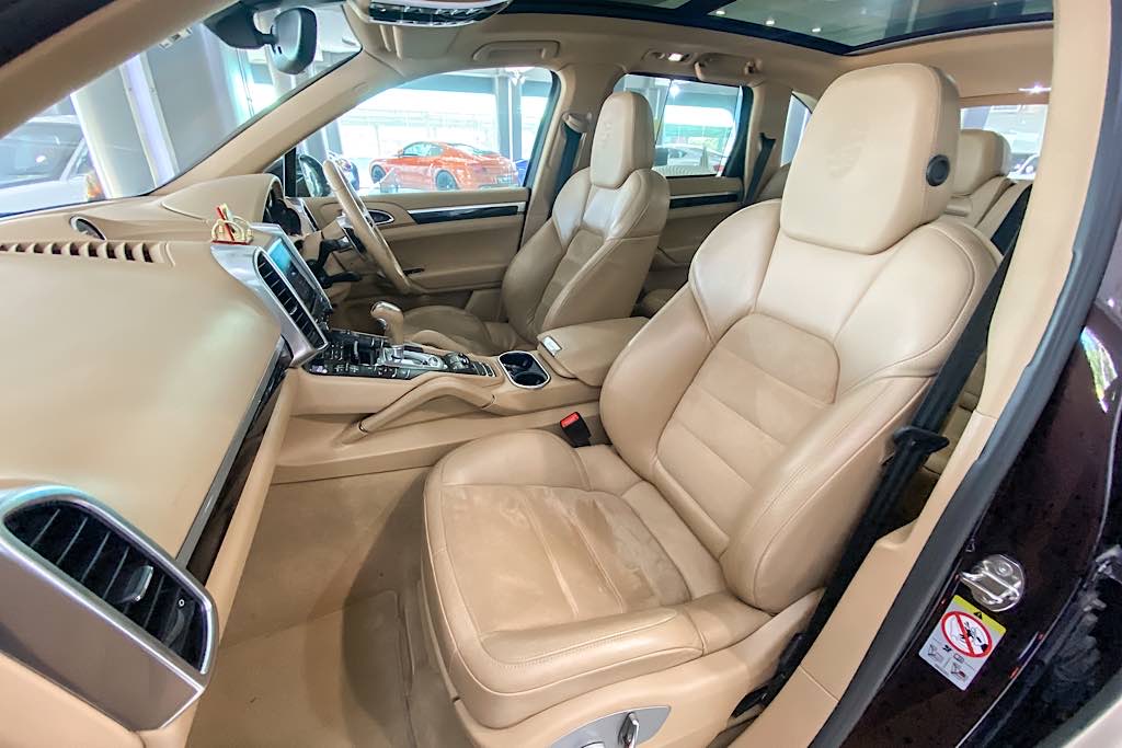 Porsche Cayenne Platinum Edition