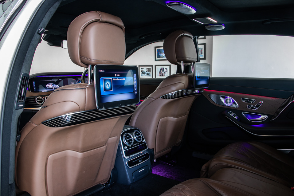 Mercedes Maybach S560