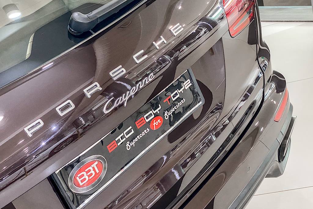 Porsche Cayenne Platinum Edition