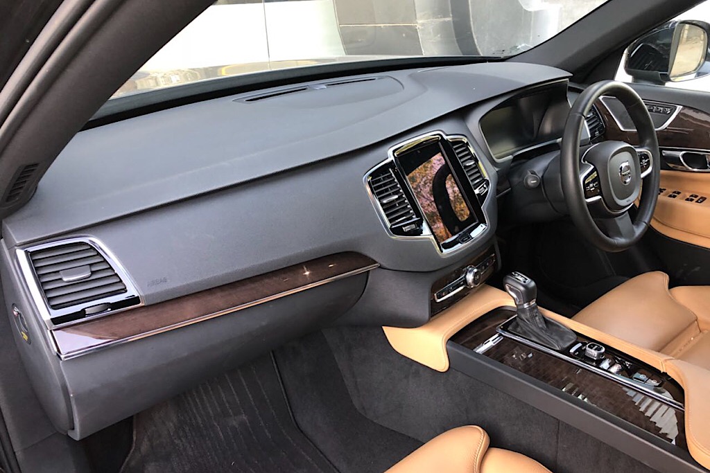 2016 Used Volvo XC90 Momentum