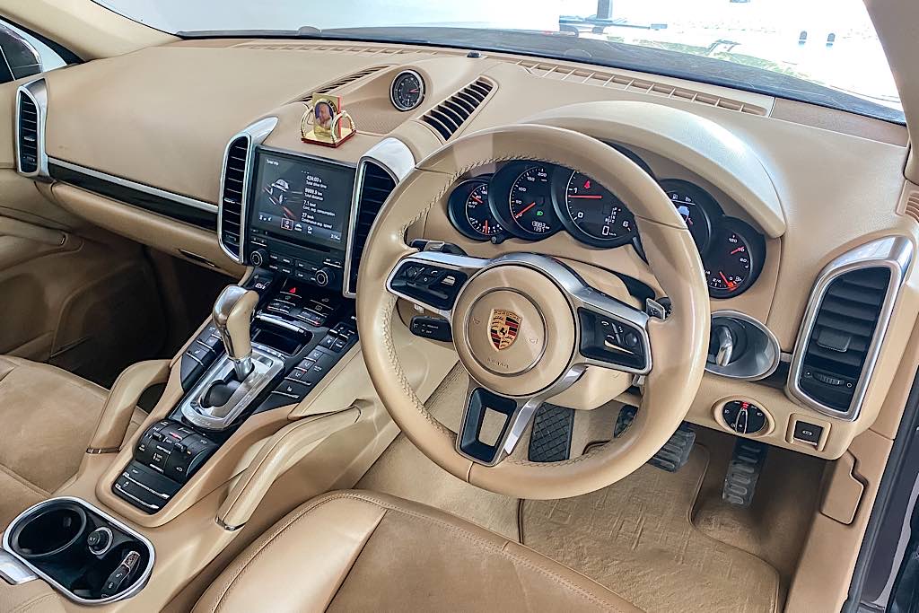 Porsche Cayenne Platinum Edition