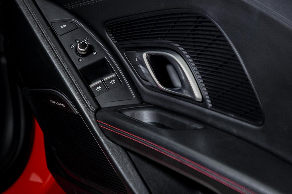 Audi R8 V10 Plus