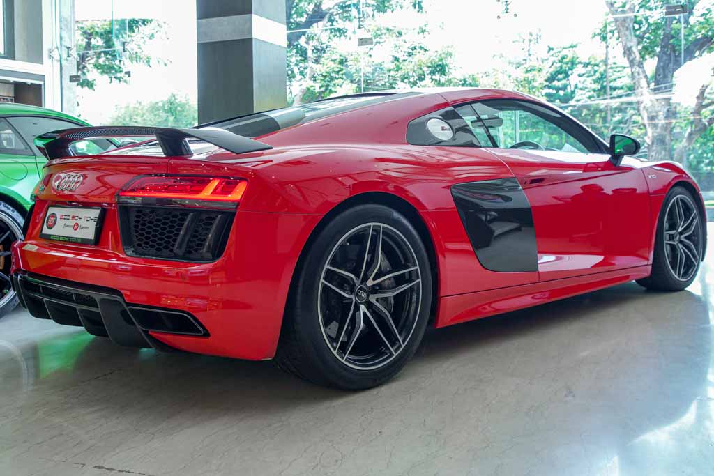 Audi R8 V10 Plus