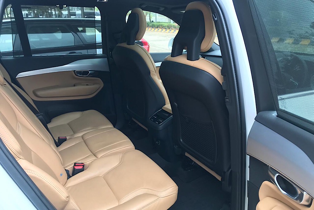 2017 Used Volvo XC90 Momentum