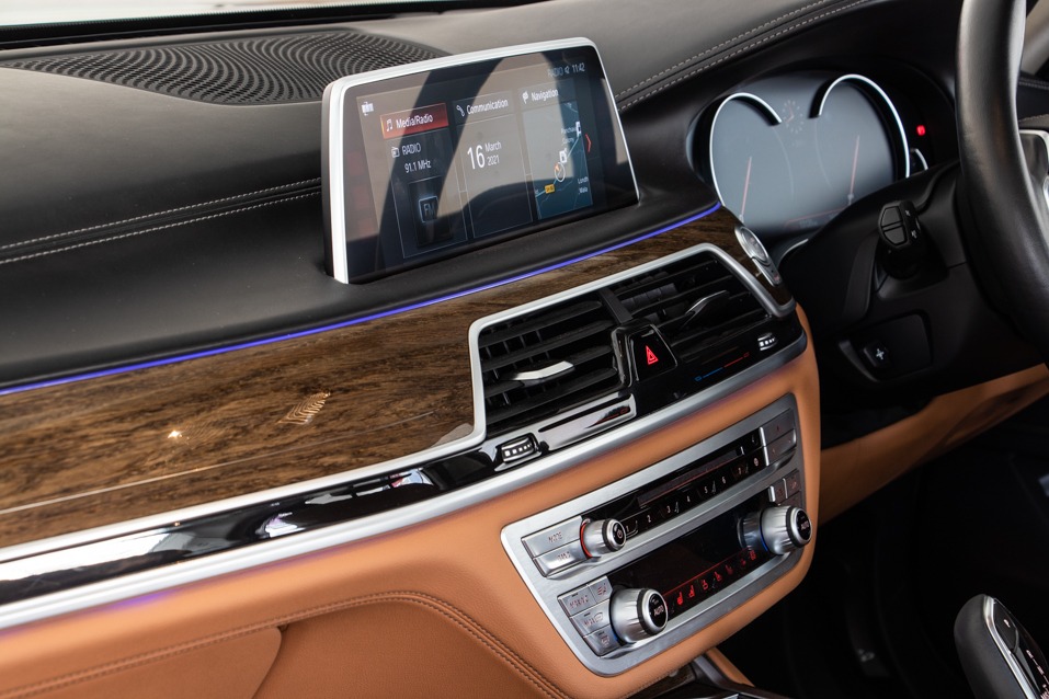 BMW 730Ld DPE Signature