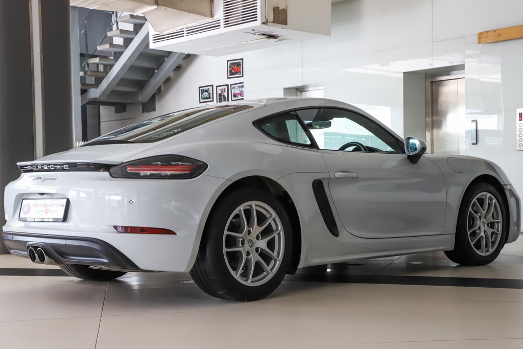 Porsche 718 Cayman