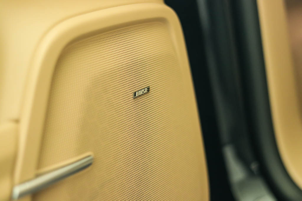 Porsche Cayenne Platinum Edition 